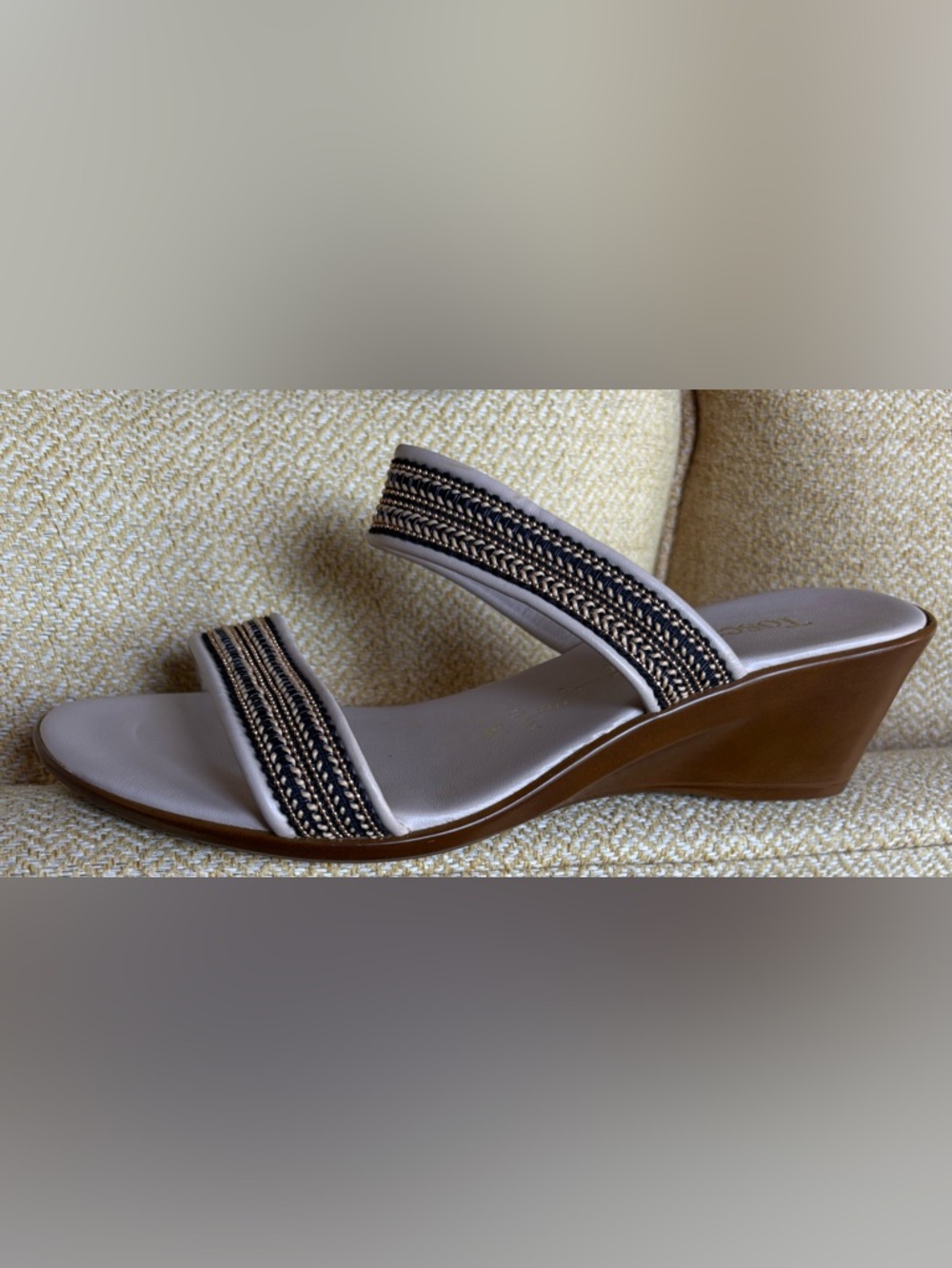 Toscanella Handmade 2” Wedge Slip-on Sandal w Woven Black & Gold Bead Straps 8.5 - Picture 4 of 9